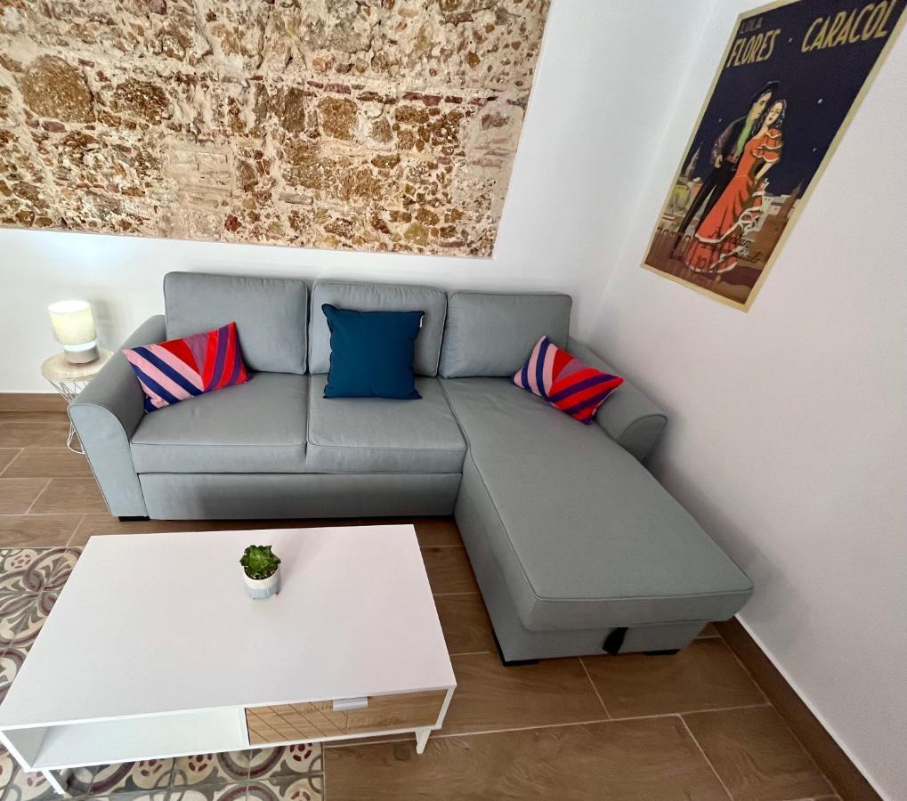 Apartament Gatu Premium Flamenca , Preferente Mayores De 25 Anos Y Familias *